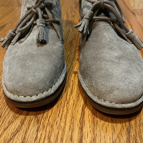 Hush Puppies real suede booties. US 8 but in fact more like 8.5 - Picture 3 of 7